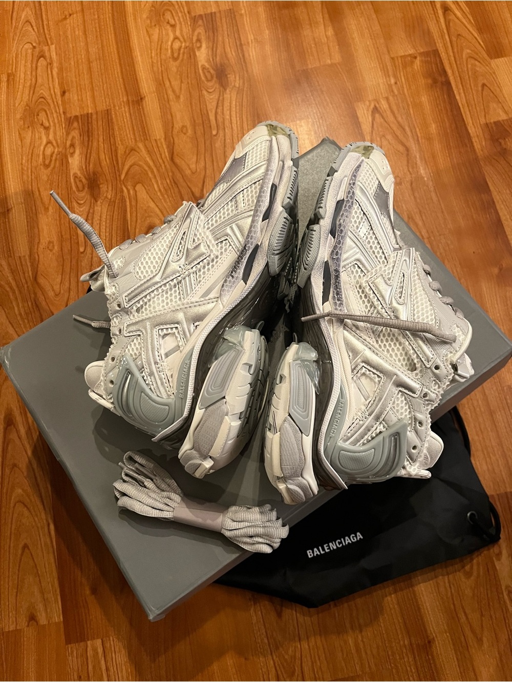 Balenciaga Runners Silver/Light Gray
